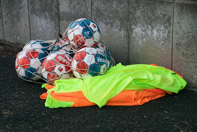 结束非洲行，王毅没直接回国，专机降落印度邻国，马总统对华交底.